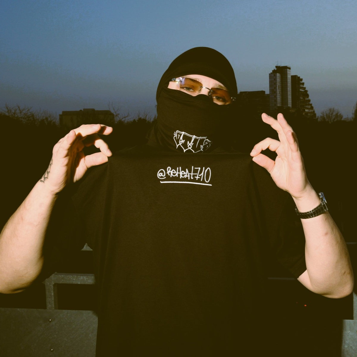 t-shirt-reheat710-schwarz